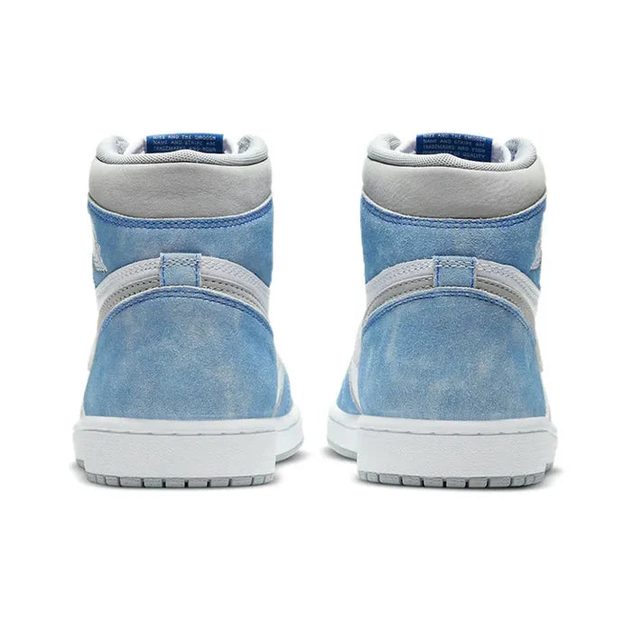 Air Jordan 1 Retro High OG HYPER ROYAL