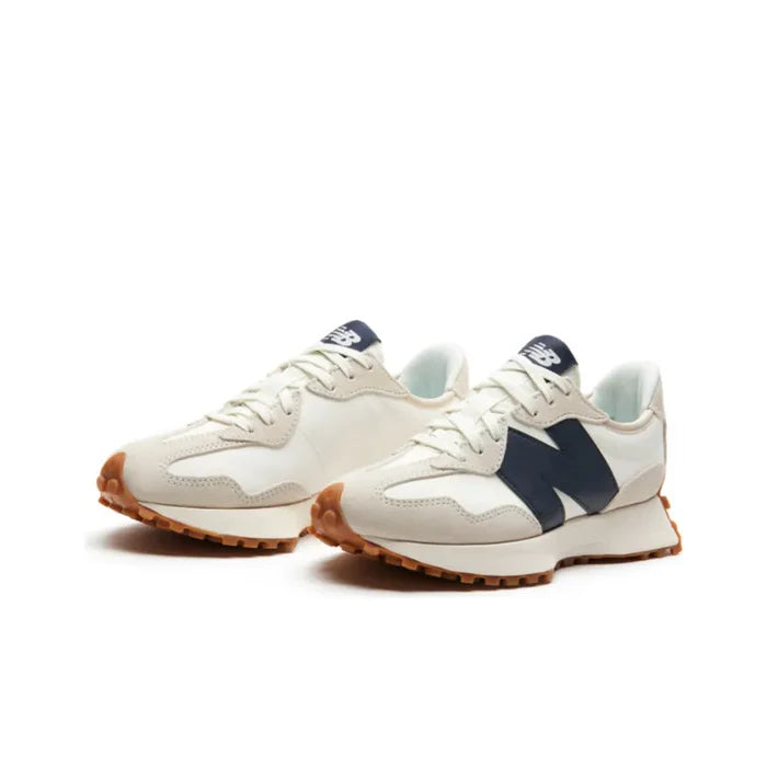 New Balance 327 Moonbeam Outerspace