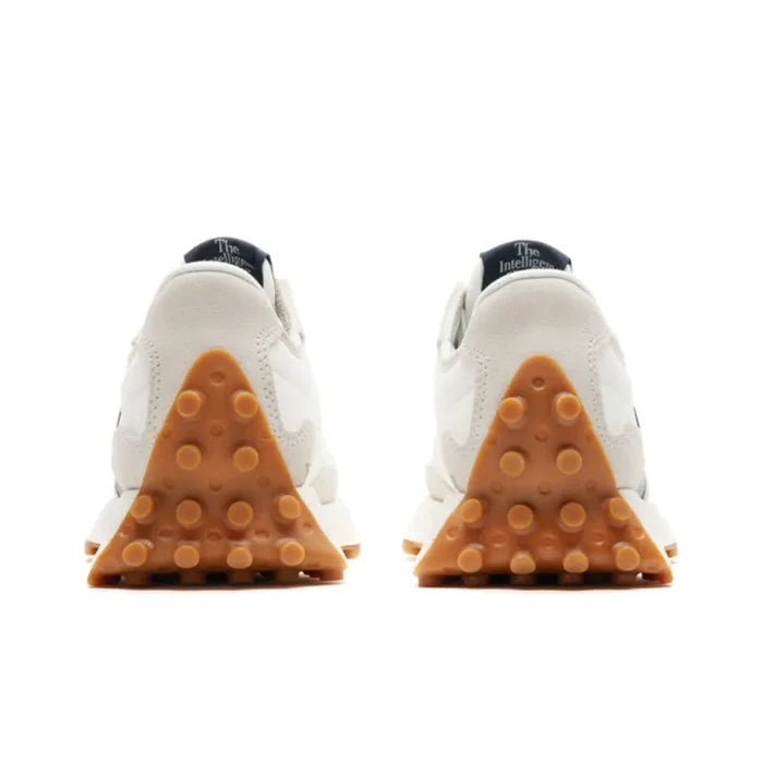 New Balance 327 Moonbeam Outerspace