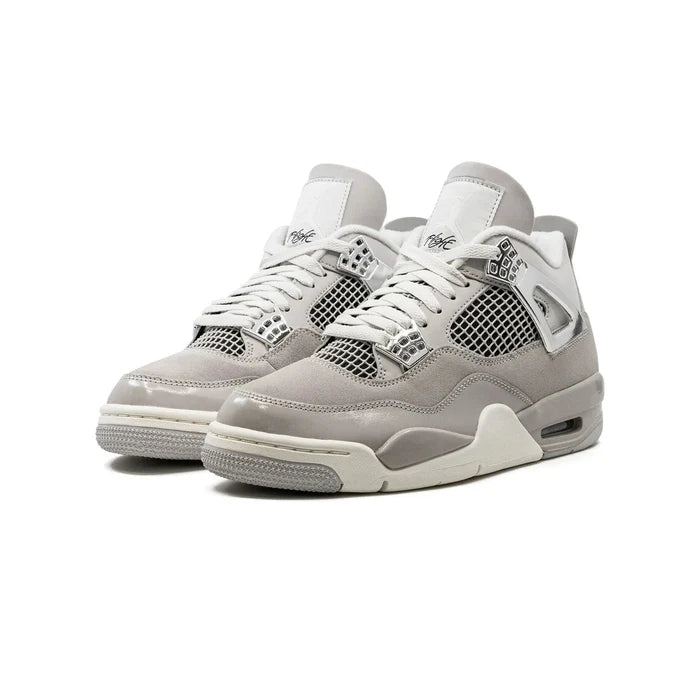 Air Jordan 4 Retro Frozen Moments
