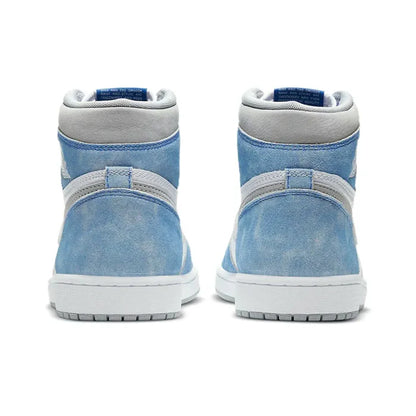 Air Jordan 1 Retro High OG HYPER ROYAL